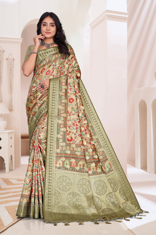 Elegant Floral Saree with Intricate Border